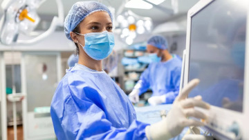 ΕΣΥ: Ανοίγουν τα απογευματινά χειρουργεία στα δημόσια νοσοκομεία