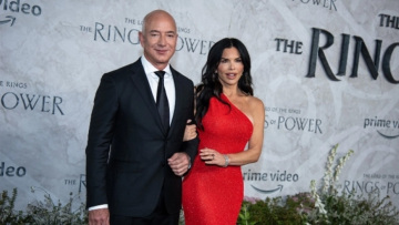 Πόσα χρήματα έχει ο Τζεφ Μπέζος; Αυτή είναι η τεράστια περιουσία του ιδρυτή της Amazon