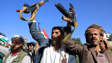 Μυρίζει μπαρούτι στην Ερυθρά Θάλασσα - Παγκόσμιοι τρομοκράτες και πάλι οι Χούτι για τις ΗΠΑ 