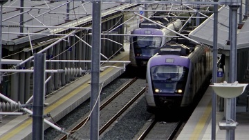 Τρένα κινδύνευσαν να βρεθούν στην ίδια γραμμή με αντίθετη κατεύθυνση στους Αγ. Αναργύρους - Πώς αποφεύχθηκε η σύγκρουση