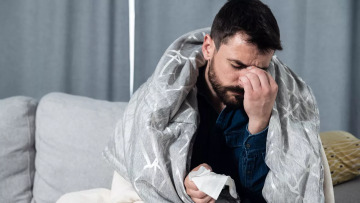 «Κοκτέιλ» κορωνοϊού – γρίπης: Πόσες συλλοιμώξεις κατέγραψε η Ελλάδα