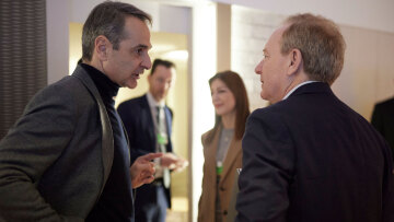 Μητσοτάκης: Συναντήθηκε με τον πρόεδρο της Microsoft στο Νταβός