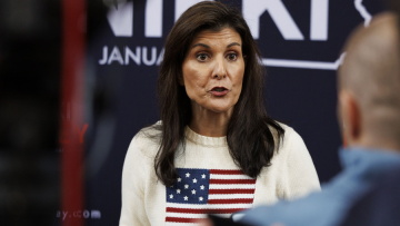 ΗΠΑ: Η Χέιλι αμφισβητεί αν ο Τραμπ μπορεί να κυβερνήσει στην ηλικία του