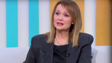 Νίκη Παλληκαράκη: Είναι τρομακτικό να βλέπεις τη μάνα σου να μην σε αναγνωρίζει