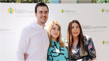 Όλγα Κιουρτσάκη: Η κοινή ανακοίνωση με τον σύζυγό της σχετικά με τα δημοσιεύματα για τη σχέση της με την Άντζελα Δημητρίου