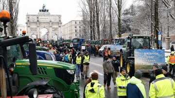Αγρότες: Πονοκέφαλο στις Βρυξέλλες προκαλεί το κίνημα των τρακτέρ - Μαζικές διαδηλώσεις ανά την Ευρώπη