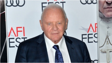 Άντονι Χόπκινς: Γράφει την αυτοβιογραφία του - Είναι μια παράξενη διαδικασία, λέει