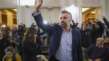 Πορτογαλία: Οι Σοσιαλιστές διευρύνουν το προβάδισμά τους – Ενισχύεται η Ακροδεξιά