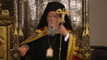 Γάμος ομόφυλων ζευγαριών - Οικουμενικό Πατριαρχείο: Δεν τον αποδεχόμαστε 