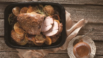 Μαγειρεύουμε το χοιρινό με 18 νόστιμες συνταγές για κάθε περίσταση