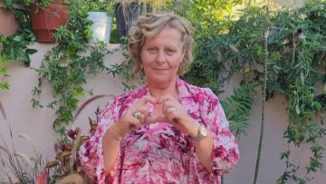 Κρήτη: Θρήνος στην κηδεία της 59χρονης Μαρίας που σκοτώθηκε σε τροχαίο - Σε σοβαρή κατάσταση το 2 ετών εγγονάκι της