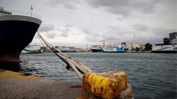 Απαγορευτικό απόπλου στα λιμάνια Πειραιά, Ραφήνας και Λαυρίου λόγω κακοκαιρίας