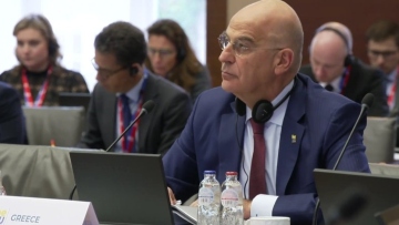 Δένδιας: Θετική υποδοχή της πρότασης της Ελλάδας να αναλάβει τη διοίκηση της επιχείρησης «Ασπίδες» στην Ερυθρά Θάλασσα