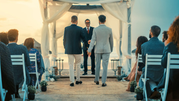 Γάμος ομόφυλων ζευγαριών: Διχασμένοι οι πολίτες - Πάνω από 5.500 σχόλια στη δημόσια διαβούλευση