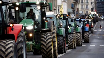 Βρυξέλλες: Η Κομισιόν προσπαθεί να κατευνάσει τους αγρότες  - «Μπορείτε να βασίζεστε στην ευρωπαϊκή στήριξη»