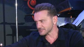 Χρήστος Μενιδιάτης για Κωνσταντίνο Αργυρό: Kαλό θα ήταν να μη φθείρεται δεξιά κι αριστερά