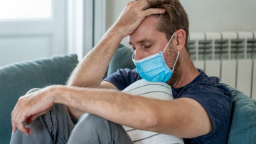 CDC: Λιγότερες από 5 ημέρες το διάστημα απομόνωσης όσων περνούν κορωνοϊό