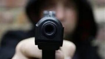 Λήστεψε ηλικιωμένο με απειλή όπλου στο σπίτι του στην Κέρκυρα