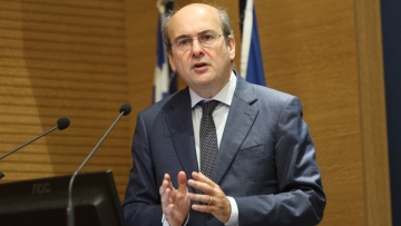 Χατζηδάκης: Το βίντεο στο TikTok κατά της φοροδιαφυγής - «Έχουμε ολοκληρωμένο σχέδιο, να το πω για τα παγκάρια των εκκλησιών;»