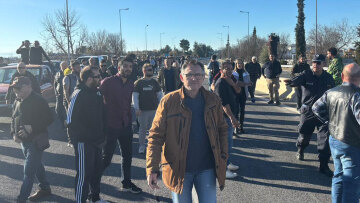 Αγρότες: Συλλαλητήριο στην Αθήνα την άλλη εβδομάδα και κλιμάκωση στα μπλόκα - Δείτε βίντεο και φωτογραφίες