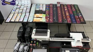 Επιχείρηση «Illuminati» για την εξάρθρωση οργάνωσης πλαστογραφίας και διακίνησης μεταναστών