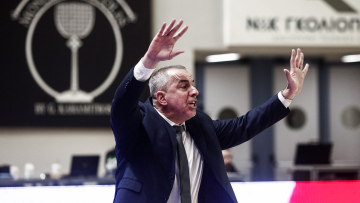 Γιώργος Λιμνιάτης: Τέλος από το Μαρούσι μετά την ήττα από το Λαύριο - Βίντεο 