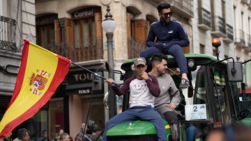 Αγρότες: Συνεχίζονται οι κινητοποιήσεις στην Ευρώπη - Ογκώδεις διαδηλώσεις προγραμματίζονται στην Ισπανία 