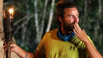 Survivor 2024: Βγήκε το ρίσκο των «Μαχητριών», αποχώρησε με χαμόγελο ο Ρομπ Τζέιμς Σέιμουρ - Δείτε βίντεο