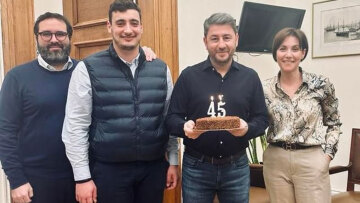 Νίκος Ανδρουλάκης: Ο αρχηγός του ΠΑΣΟΚ έγινε 45 ετών