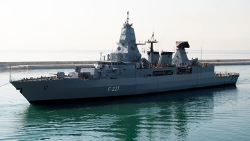 DW: Γερμανική φρεγάτα αναχωρεί για την αποστολή «Ασπίδες»