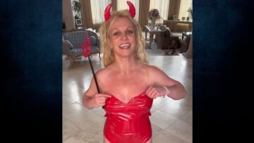 Μπρίτνεϊ Σπίαρς: Ντύθηκε «σέξι διαβολάκι» και γιορτάζει το Χάλογουιν που έχασε