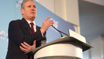 Βρετανία: Οι Εργατικοί θα επιδιώξουν στενότερες σχέσεις με την ΕΕ αν κερδίσει τις εκλογές