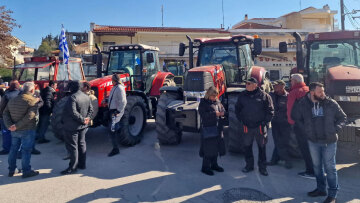 Θεσσαλονίκη: Συγκέντρωση αγροτών στην Επανομή με στόχο το αεροδρόμιο «Μακεδονία»