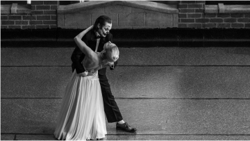 Joker - Folie à Deux: Ο Χοάκιν Φίνιξ και η Lady Gaga χορεύουν σε νέες φωτογραφίες από την ταινία