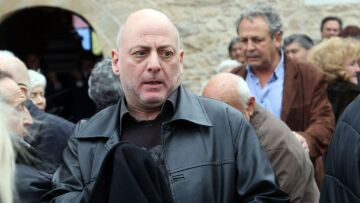 Γιώργος Λαμπάτος: Δέχομαι βοήθεια από παντού, τα συνεργεία των καναλιών με πλησιάζουν και μου δίνουν χρήματα