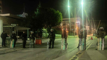 ΑΠΘ: Εκκενώθηκε η κατάληψη στη Νομική Σχολή με επιχείρηση της ΕΛΑΣ - Δείτε βίντεο