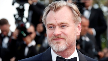 Κρίστοφερ Νόλαν: Ευχαρίστησε όσους αγωνίζονται για τον πυρηνικό αφοπλισμό κατά την απονομή του στα BAFTA