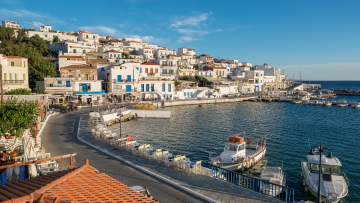 El Pais: Αυτό το ελληνικό νησί είναι στους top 10 εναλλακτικούς προορισμούς της Ευρώπης για το 2024