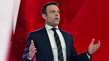 Συνέδριο ΣΥΡΙΖΑ - Ο Κασσελάκης απάντησε στον Τσίπρα: Βρείτε μου αντίπαλο και πάμε για επανεκλογή προέδρου