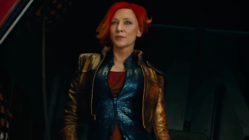 Κέιτ Μπλάνσετ: Με κόκκινα καρέ μαλλιά στο τρέιλερ του «Borderlands» η σταρ - Δείτε το βίντεο