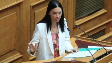 ΠΑΣΟΚ - Νάντια Γιαννακοπούλου: Συμφωνώ με το νομοσχέδιο για τα μη κρατικά πανεπιστήμια, δεν υπάρχει περίπτωση να το καταψηφίσω