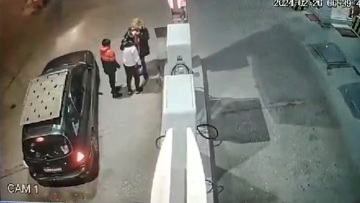 Βίντεο ντοκουμέντο: Ανήλικοι Ρομά απείλησαν με πιστόλι υπαλλήλους βενζινάδικων και έκαναν «άνω κάτω» τη Θεσσαλονίκη 