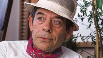 Ηλίας Λογοθέτης: Ήθελε να τραγουδάει στην όπερα, τον κέρδισε το θέατρο - Η εποχή της βιντεοκασέτας και οι σπάνιες εμφανίσεις στο σινεμά