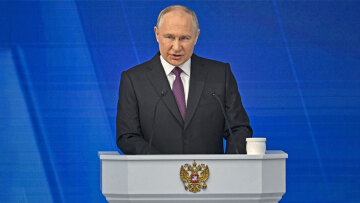 Η ΕΕ απαντά στις απειλές Πούτιν για πυρηνικό πόλεμο: Εισέβαλε στην Ουκρανία και τώρα εξαπατά και τους ίδιους τους Ρώσους