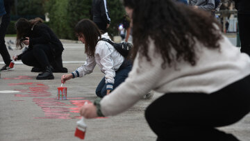 Ο Δούκας ζήτησε συγγνώμη και προαναγγέλλει μνημείο για τα Τέμπη