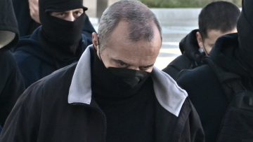 Κολωνός: «Ήμουν ερωτευμένος με τη 12χρονη» - Προκλητικός στη δίκη ο Μίχος