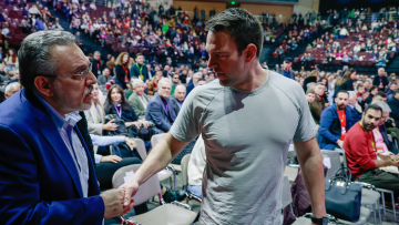 Blame game και «εκκαθάριση» στον ΣΥΡΙΖΑ στη σκιά της έρευνας για την εταιρία Κασσελάκη - Τα σενάρια για παραίτηση Ηλιόπουλου