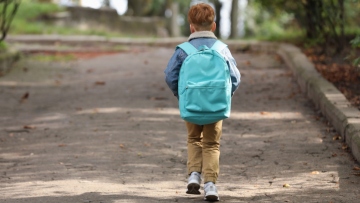 Απίστευτο περιστατικό στην Κρήτη: Δασκάλα έδεσε 8χρονο μαθητή με χαρτοταινία στην καρέκλα επειδή δεν ήταν φρόνιμος!