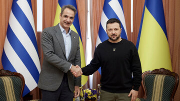 Με τον Ζελένσκι επικοινώνησε ο Μητσοτάκης - Στο τραπέζι η ενίσχυση της άμυνας ΕΕ και Ουκρανίας