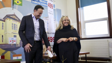 Δημοψήφισμα στην Ιρλανδία για να αφαιρεθεί από το Σύνταγμα άρθρο για «τον ρόλο των γυναικών στο σπίτι»